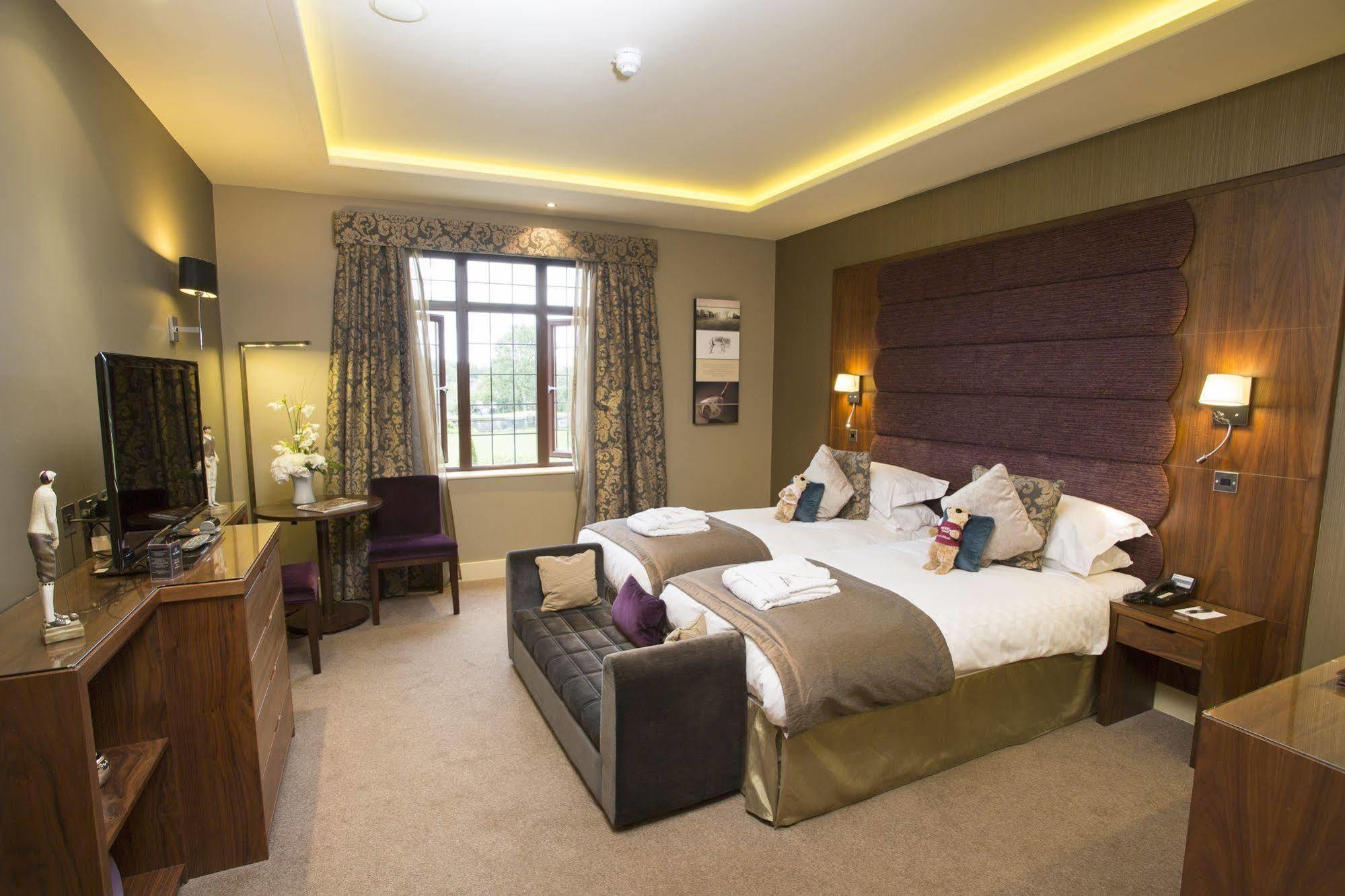 The Mere Golf Resort & Spa Eksteriør billede